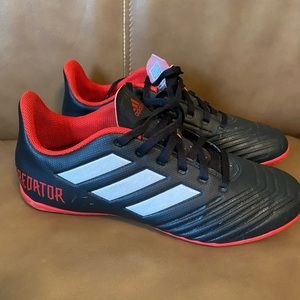 Adidas Predator indoor turf shoes 6.5